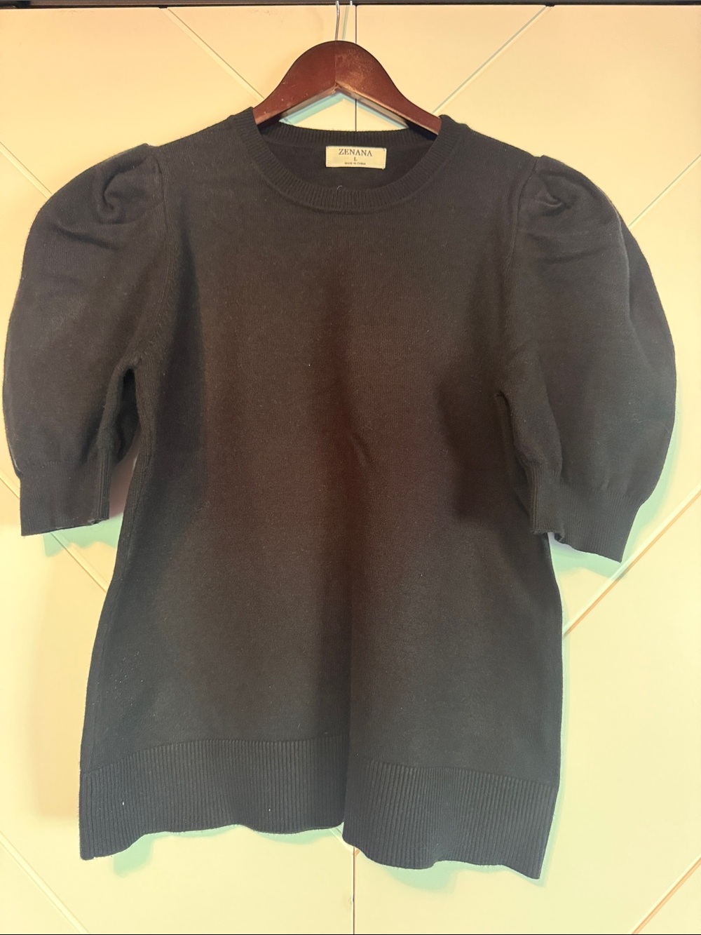 Zenana Outfitters Black Short Puff Sleeve Crewneck Sweater